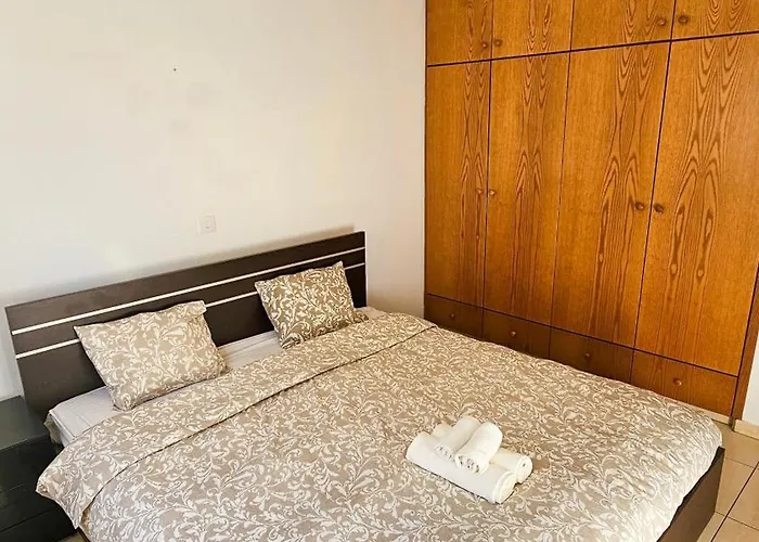 Unique * ラルナカ